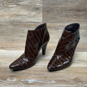Via Spiga Lydia Brown Faux Croc. Patent Leather Ankle Boots Women's Size 6.5